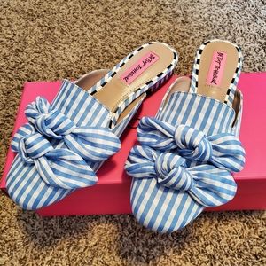 [Going out of business SALE Women's shoes] Betsey